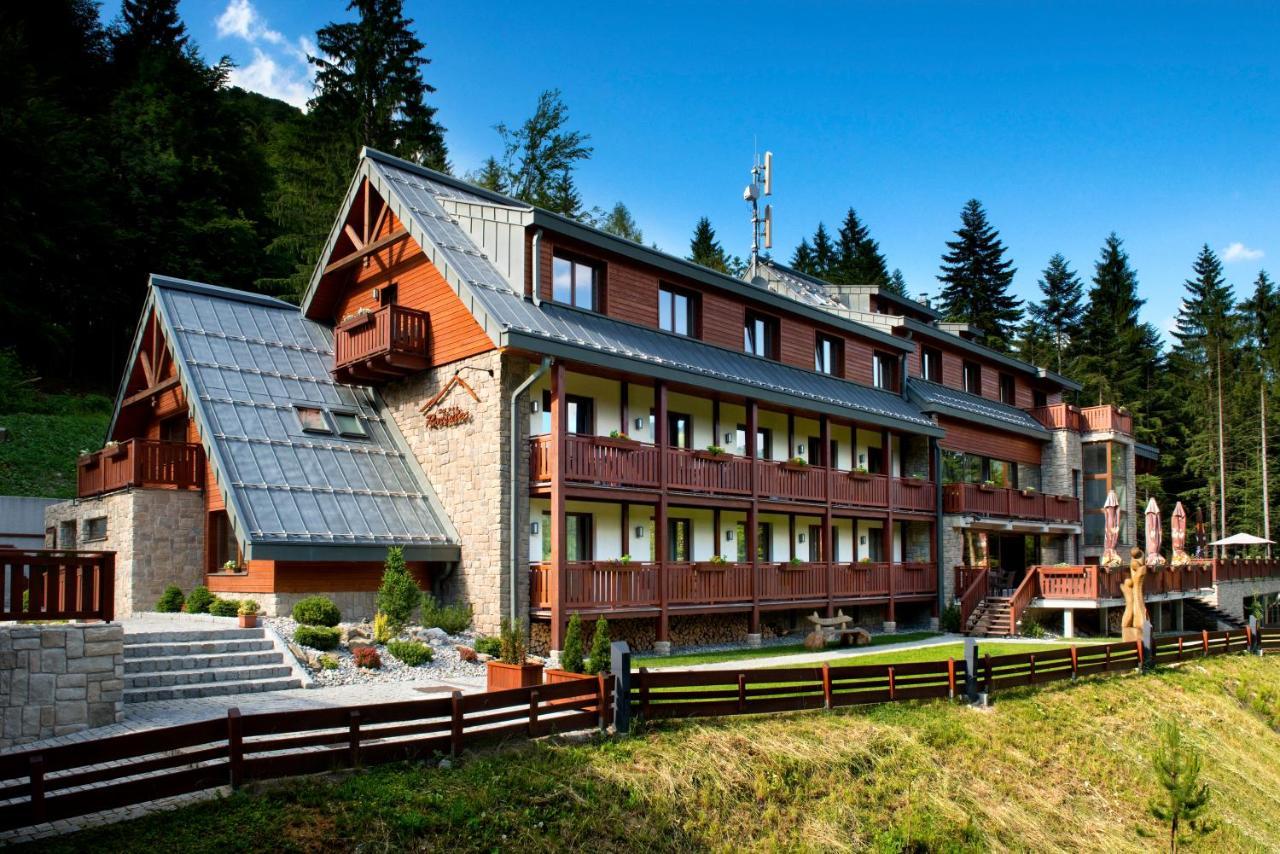 Hotel Rozsutec Терхова Екстер'єр фото